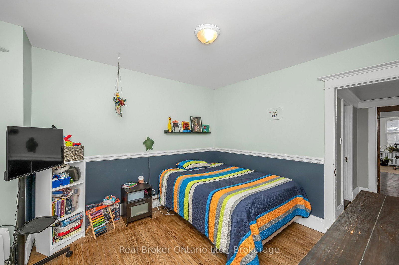 Detached House for sale at 77 Proctor Boulevard, Hamilton, Ontario, L8M 2M5 - Gibson - MLS: X13123710