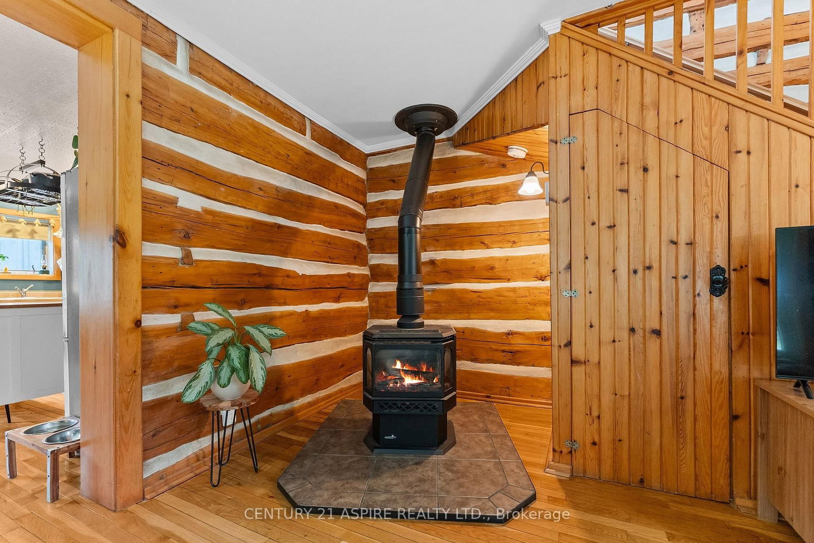 Listing Image 16