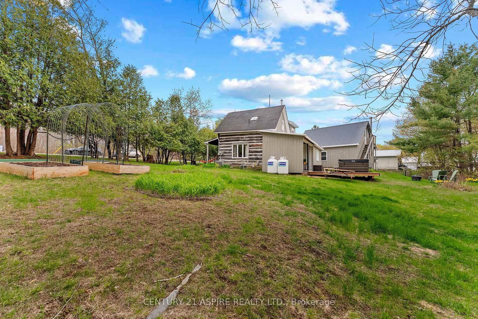 Listing Image 42