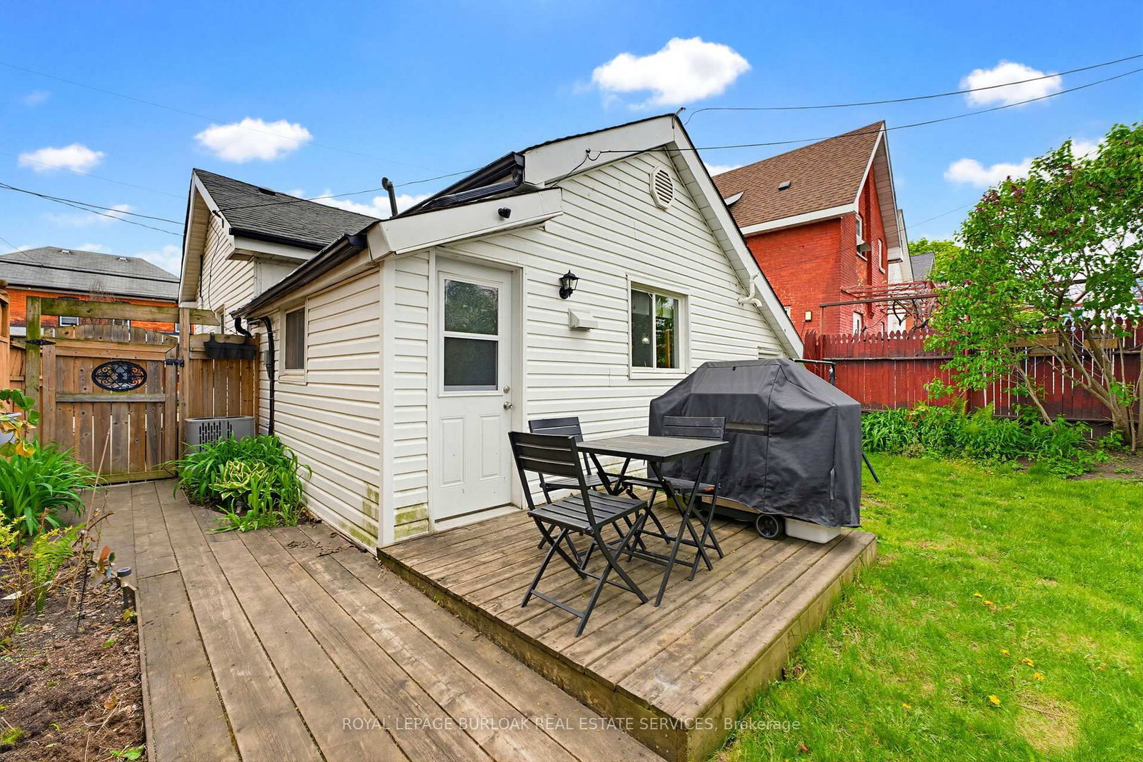 Listing Image 17