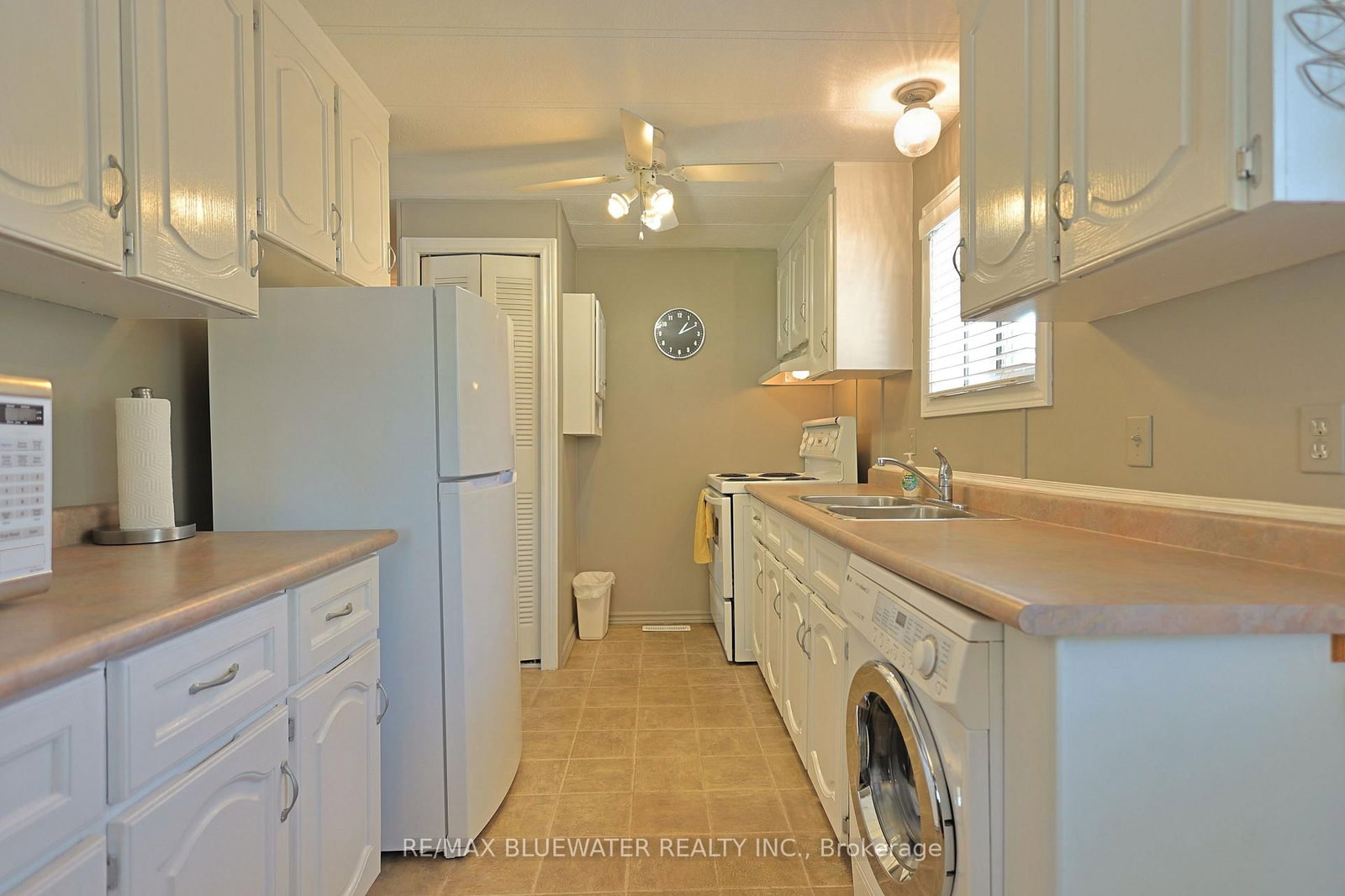 101 Shannon Boulevard • South Huron, ON photo 5