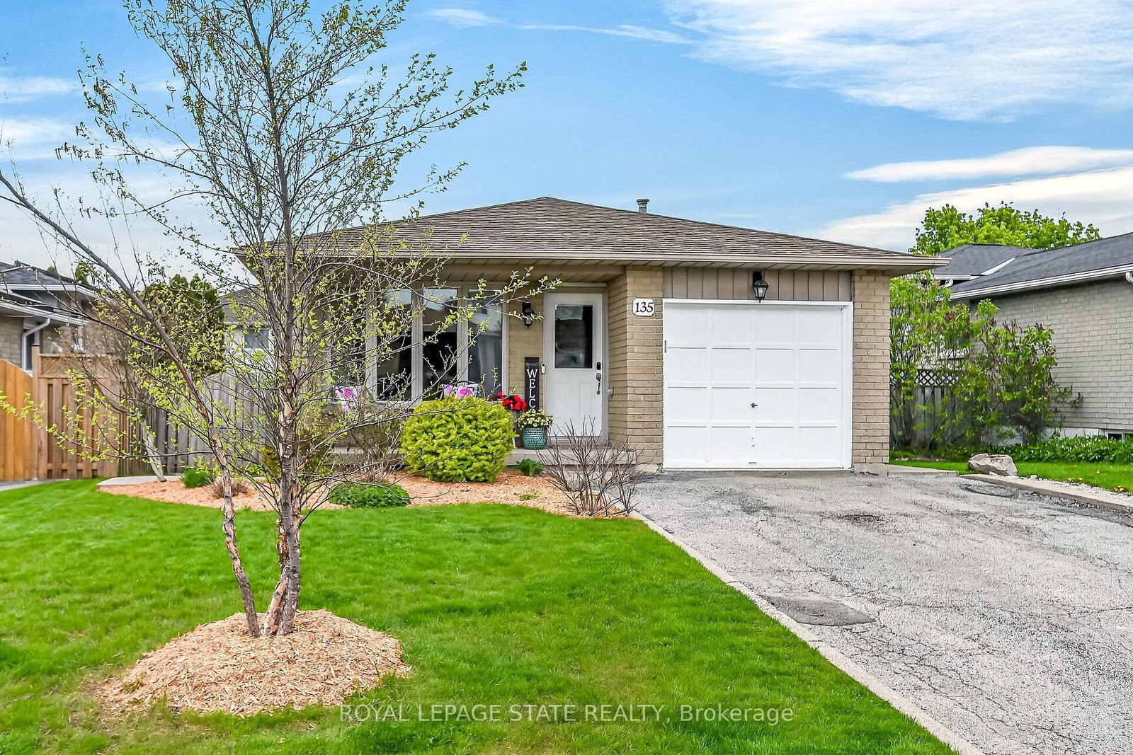 Detached House for sale at 135 Independence Drive, Hamilton, Ontario, L8W 3C2 - Templemead - MLS: X13123918