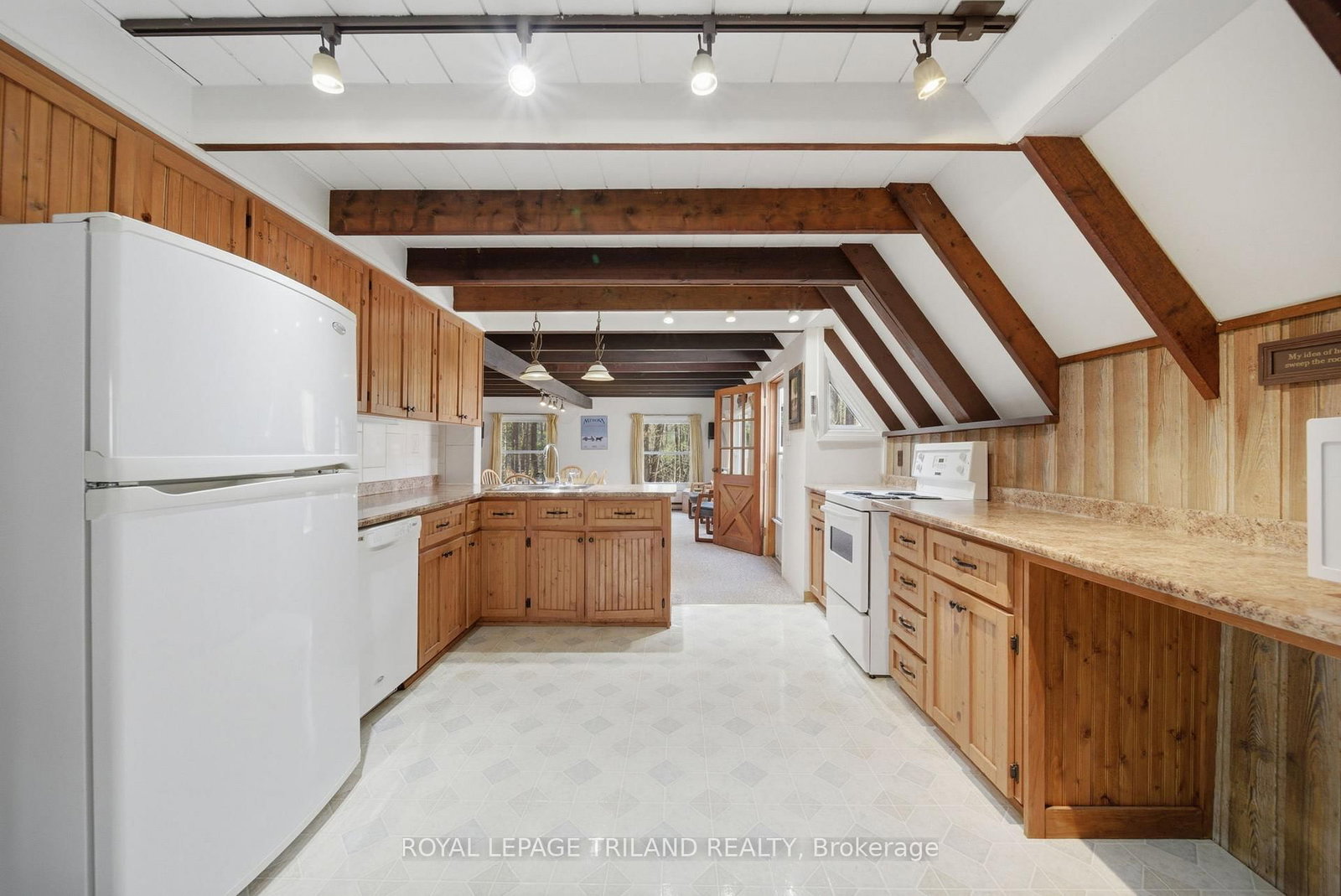 1003 Chippawa Lane • Gravenhurst, ON photo 11