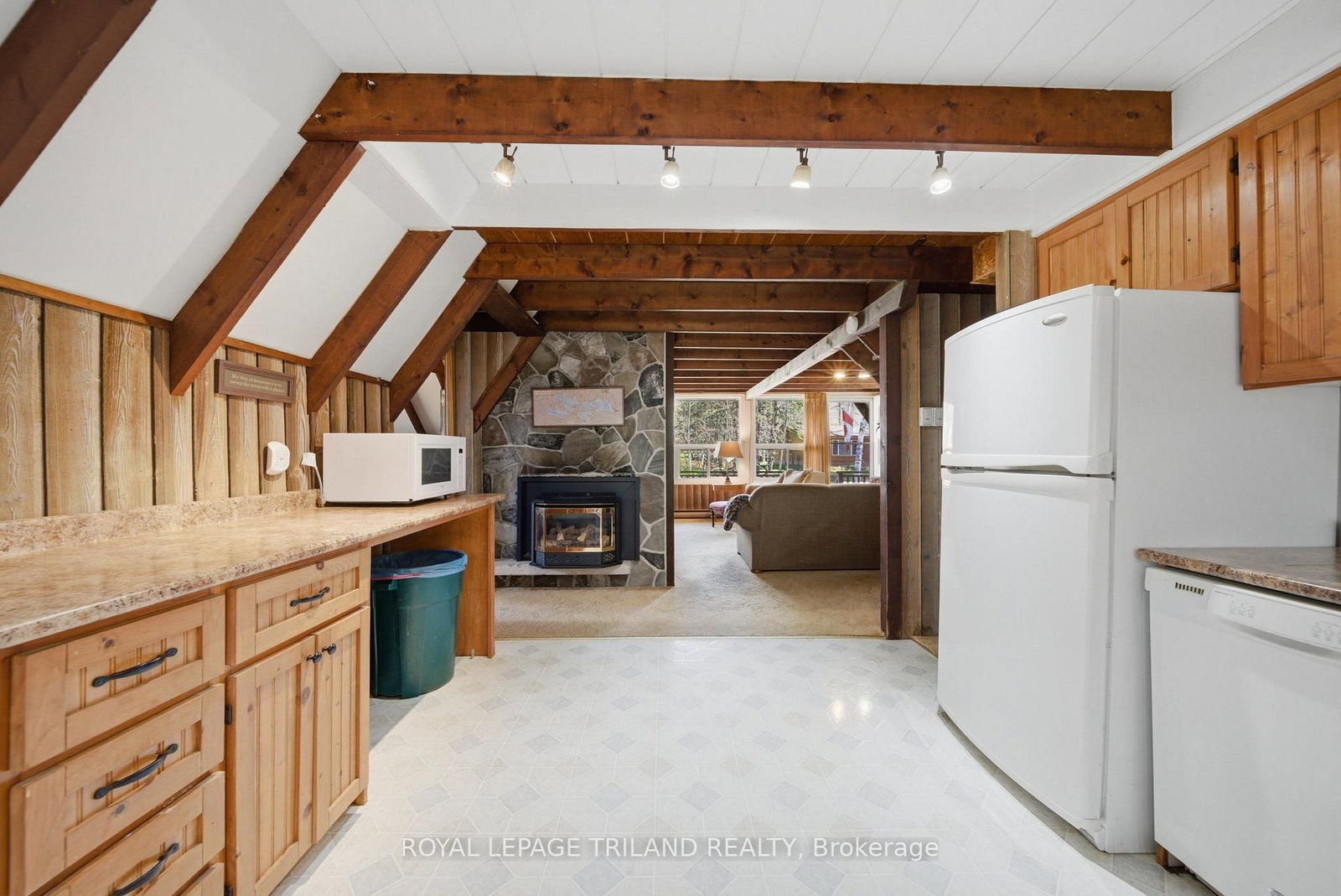 1003 Chippawa Lane • Gravenhurst, ON photo 15