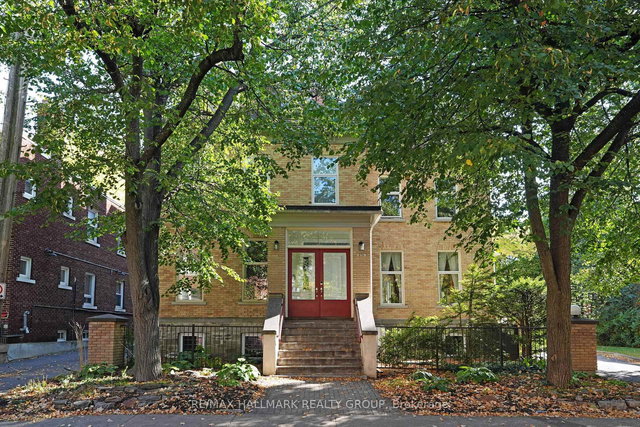 5 - 274 DALY Avenue