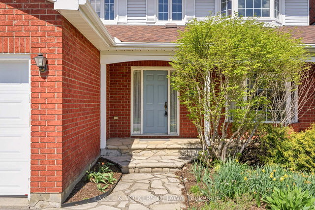 90 Topley Crescent