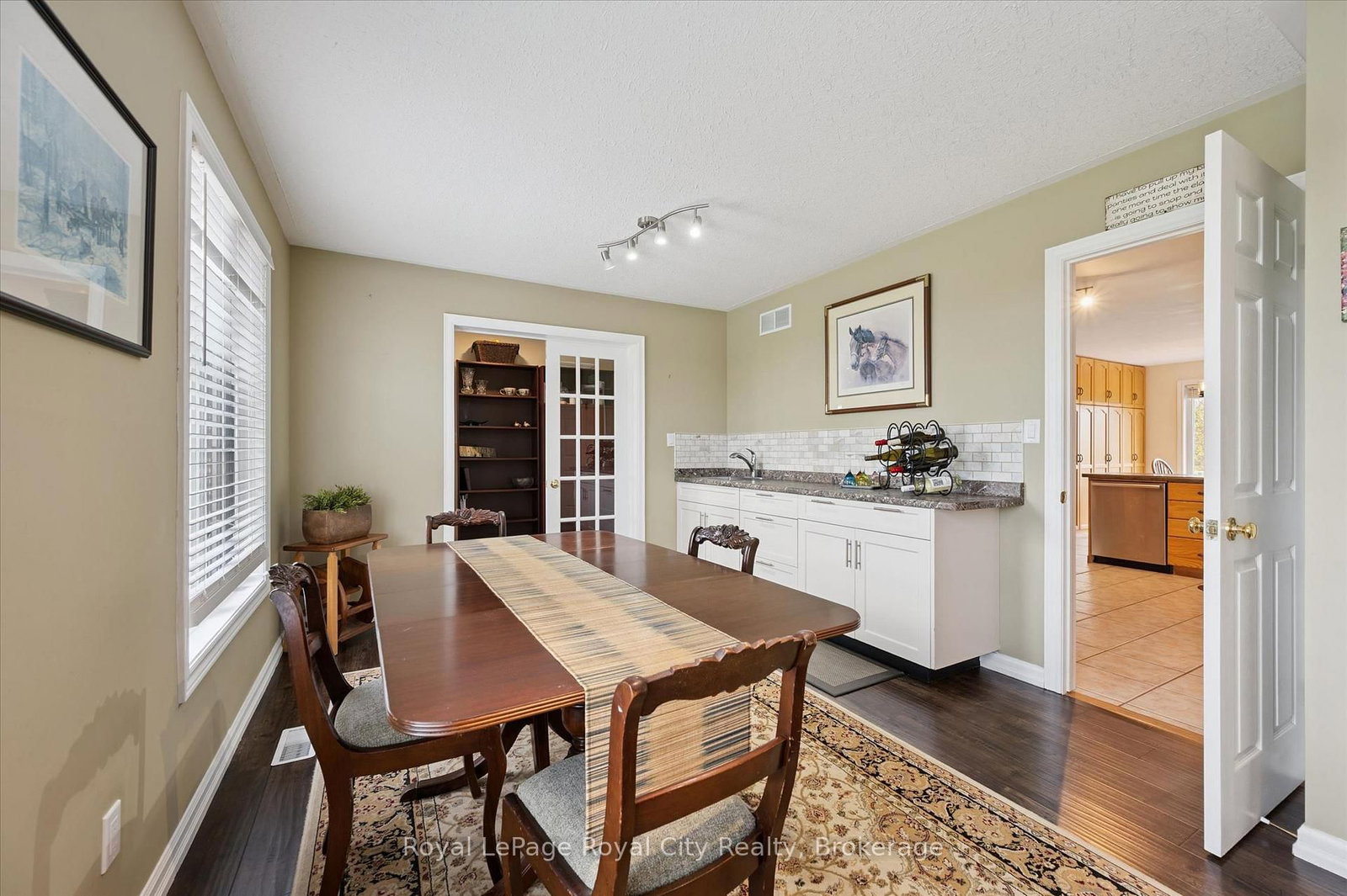 8284 Indian Trail • Guelph/Eramosa, ON photo 15