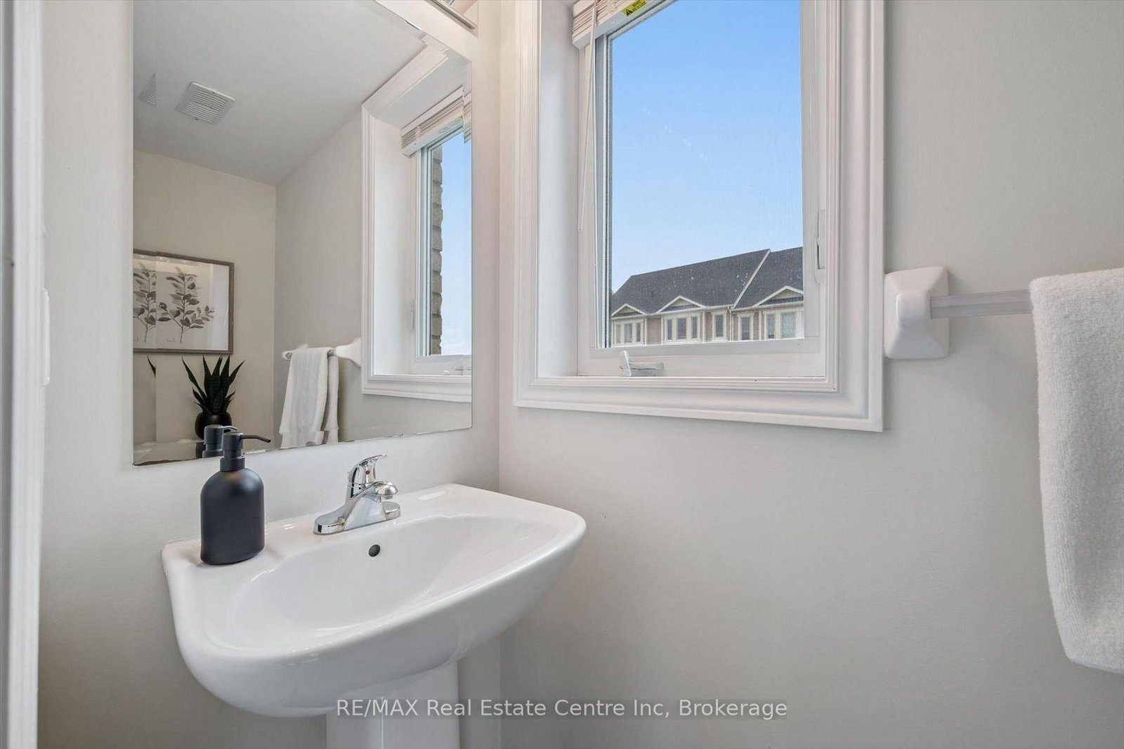 271 LAW Drive • Guelph, ON photo 12