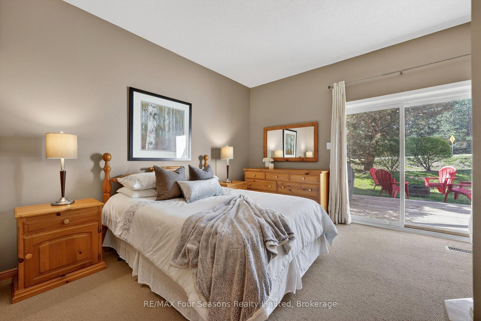 104 Kellie's Way • #21 • Blue Mountains, ON photo 4