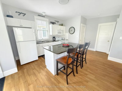 26 Meadow View Lane • #13 • Prince Edward County, ON photo 8