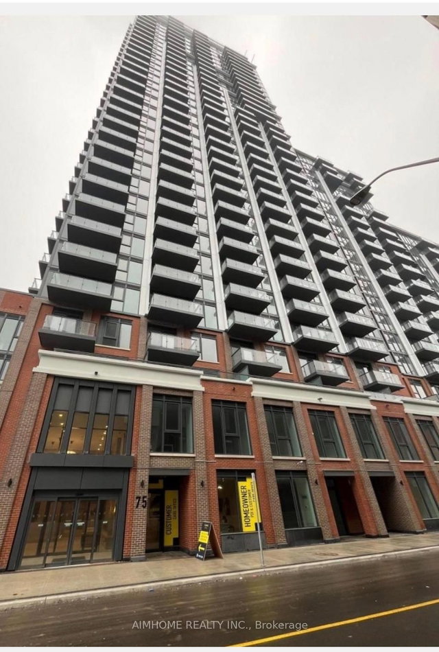 2005 - 75 James Street S