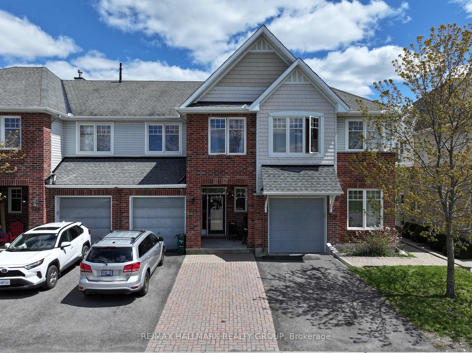 728 Cedar Creek Drive, Ottawa, ON