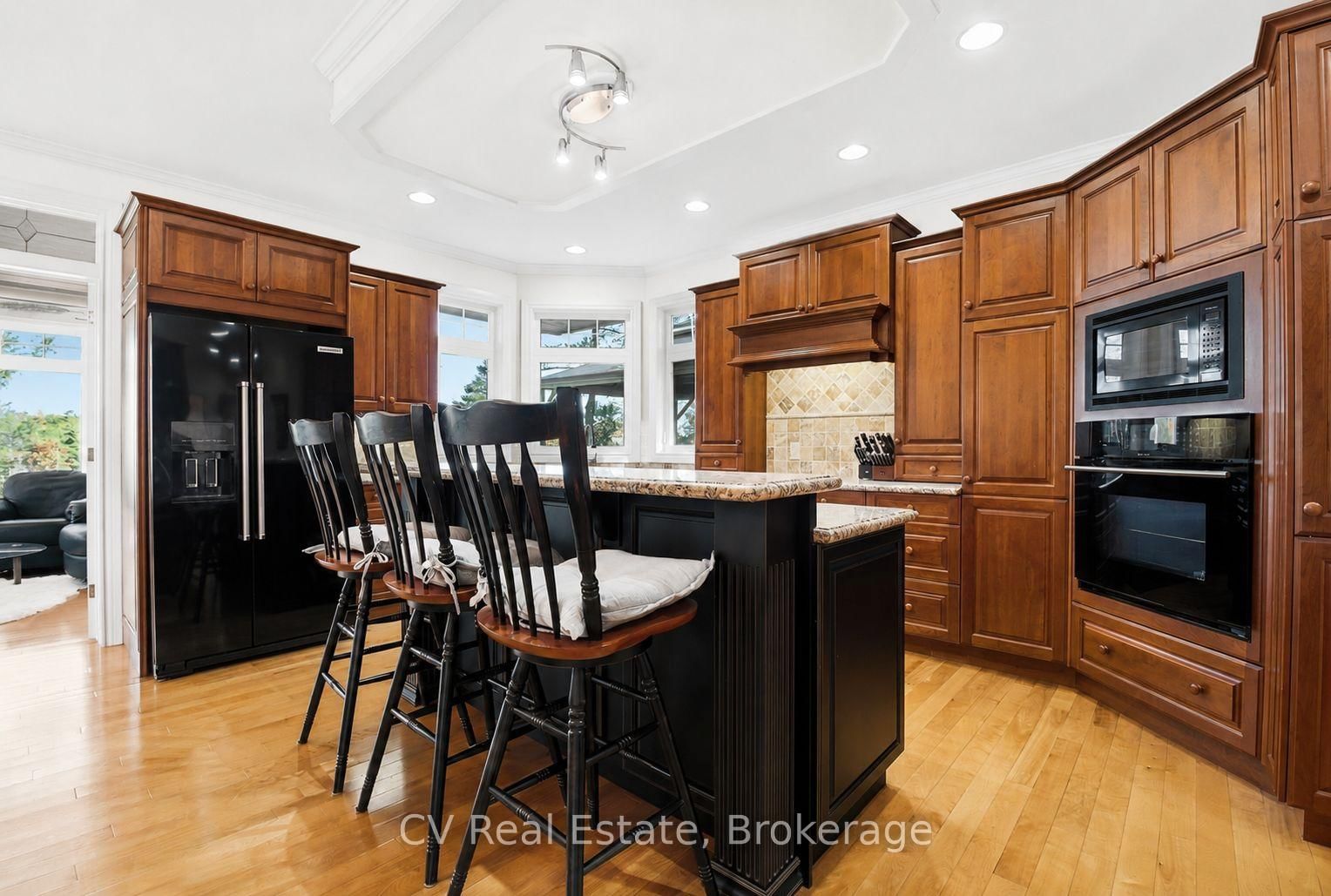 1060 S Sunset Bay Rd • Gravenhurst, ON photo 22