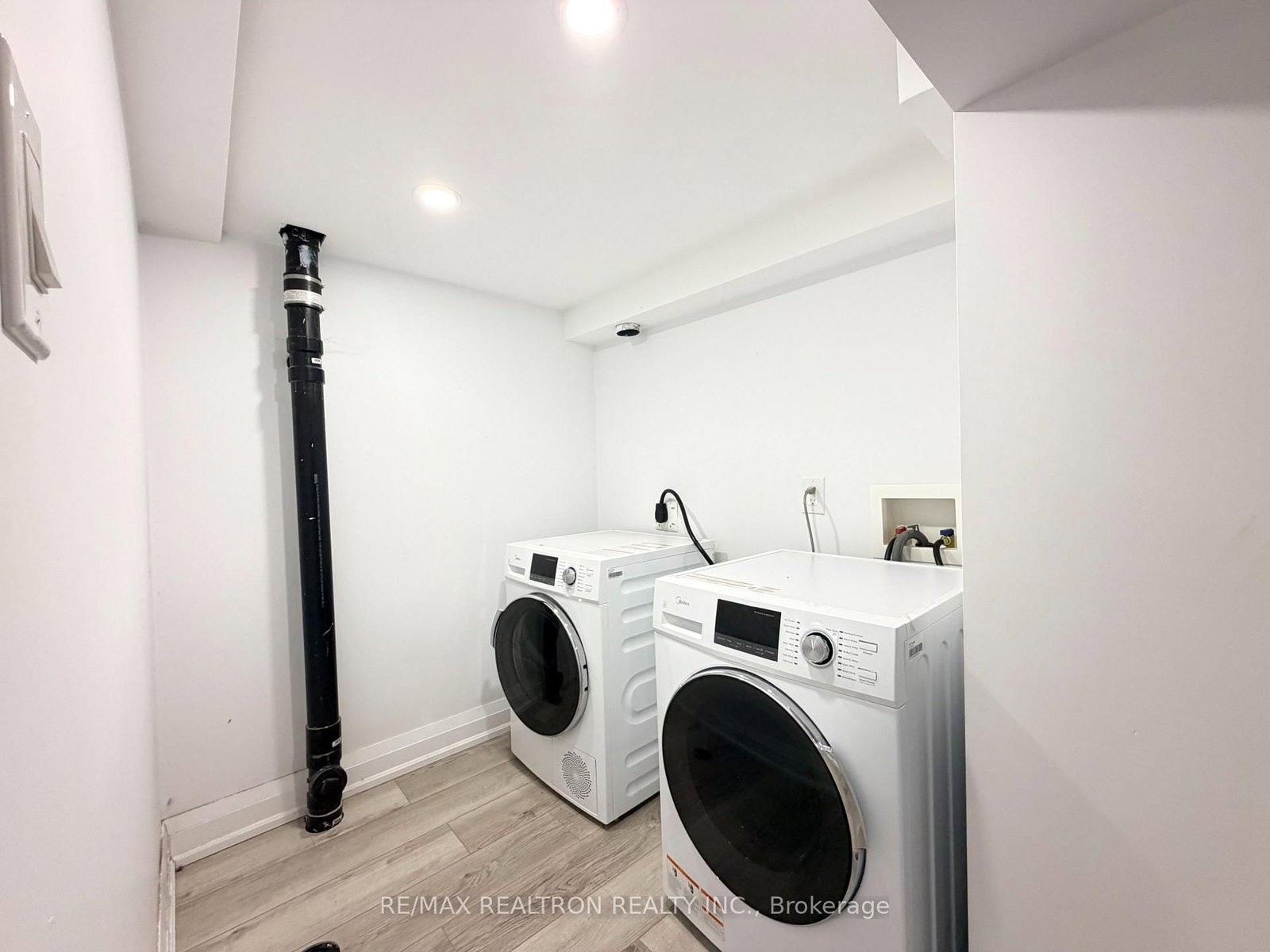 97 N Emerald Street • Hamilton, ON photo 22