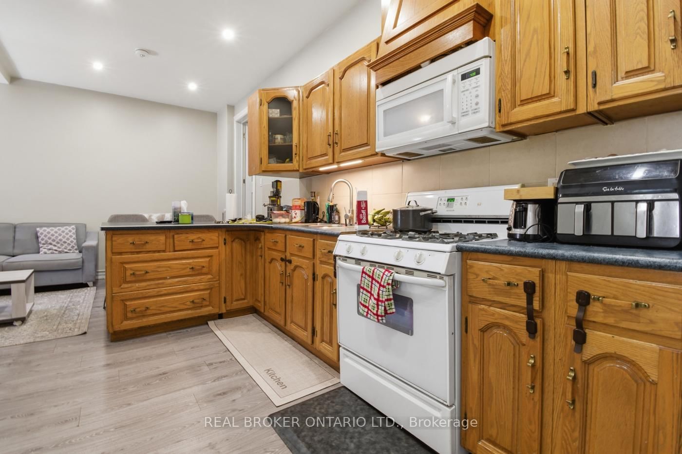 256 Lincoln Street • Welland, ON photo 14