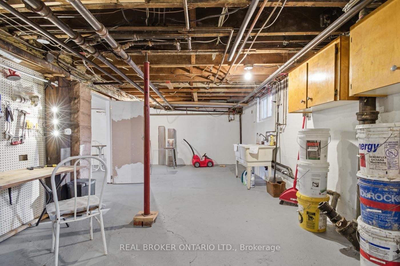 256 Lincoln Street • Welland, ON photo 39