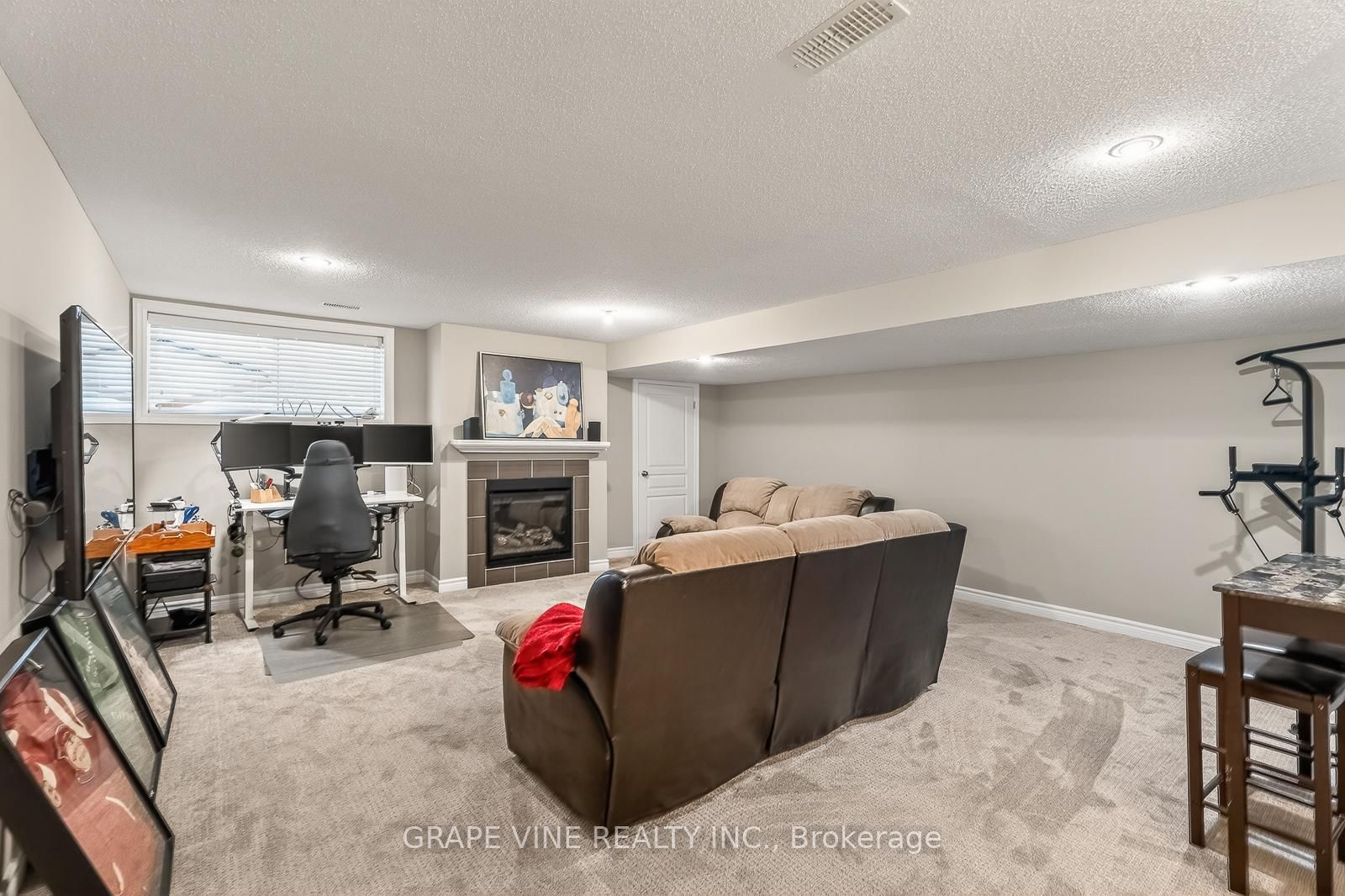 510 Grand Tully Way • Ottawa, ON photo 27