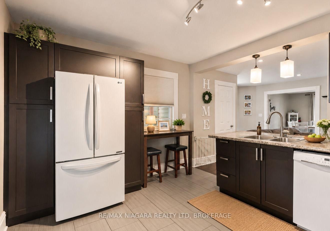 85 Maple Street • St. Catharines, ON photo 14