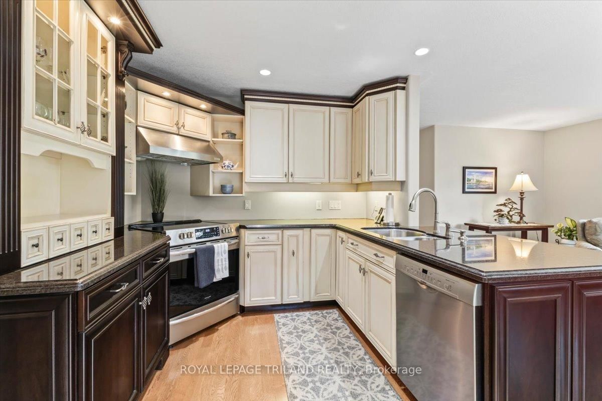 272 4th Street Crescent • Hanover, ON photo 11