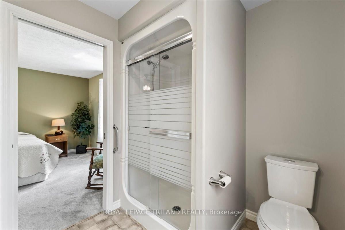 272 4th Street Crescent • Hanover, ON photo 15