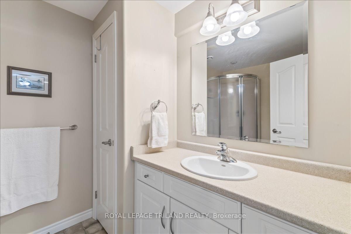 272 4th Street Crescent • Hanover, ON photo 23