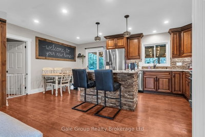 9 Strathcona Drive — photo 6