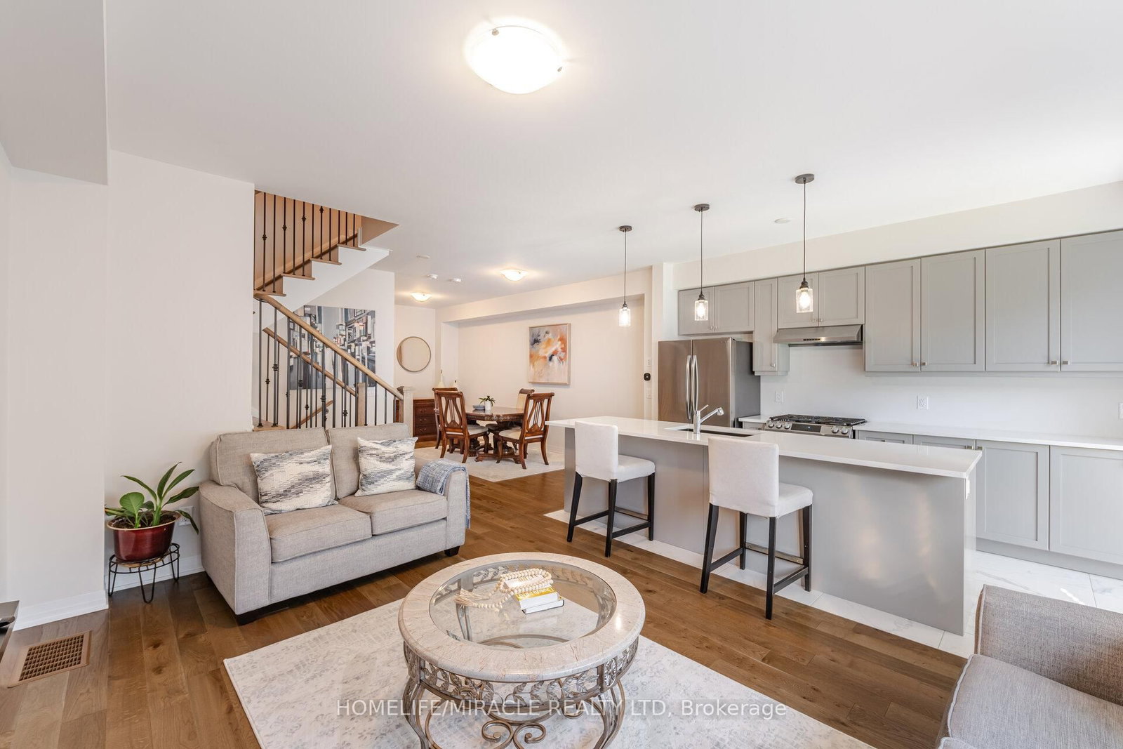 454 Adelaide Street • Wellington North, ON photo 15