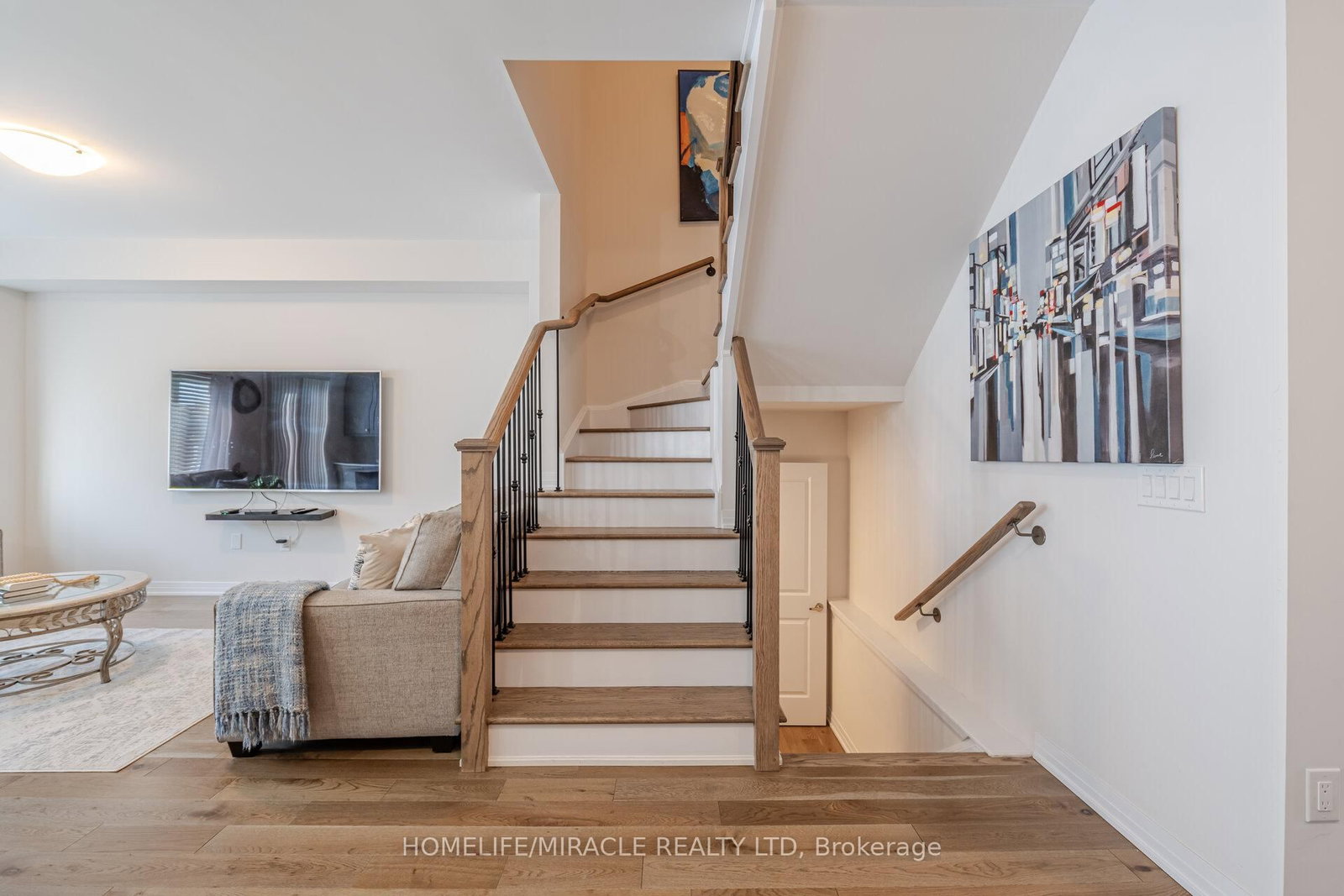 454 Adelaide Street • Wellington North, ON photo 17