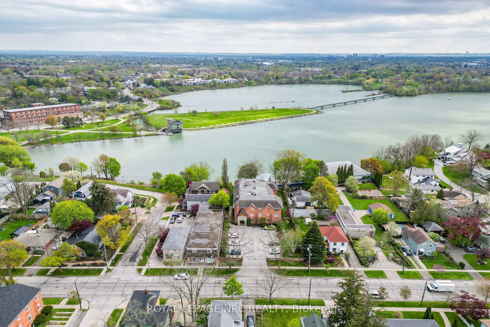 55 Main Street • #302 • St. Catharines, ON photo 40