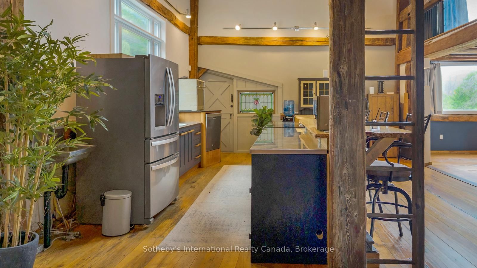 121 Old Highway 26 • Meaford, ON photo 8