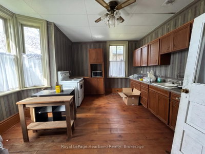 1614 Huron-Bruce Road • South Bruce, ON photo 2