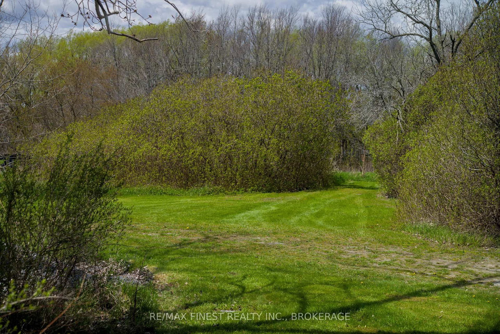 9300 Front Road • Stella, ON photo 22