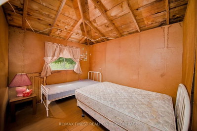 9300 Front Road • Stella, ON photo 9