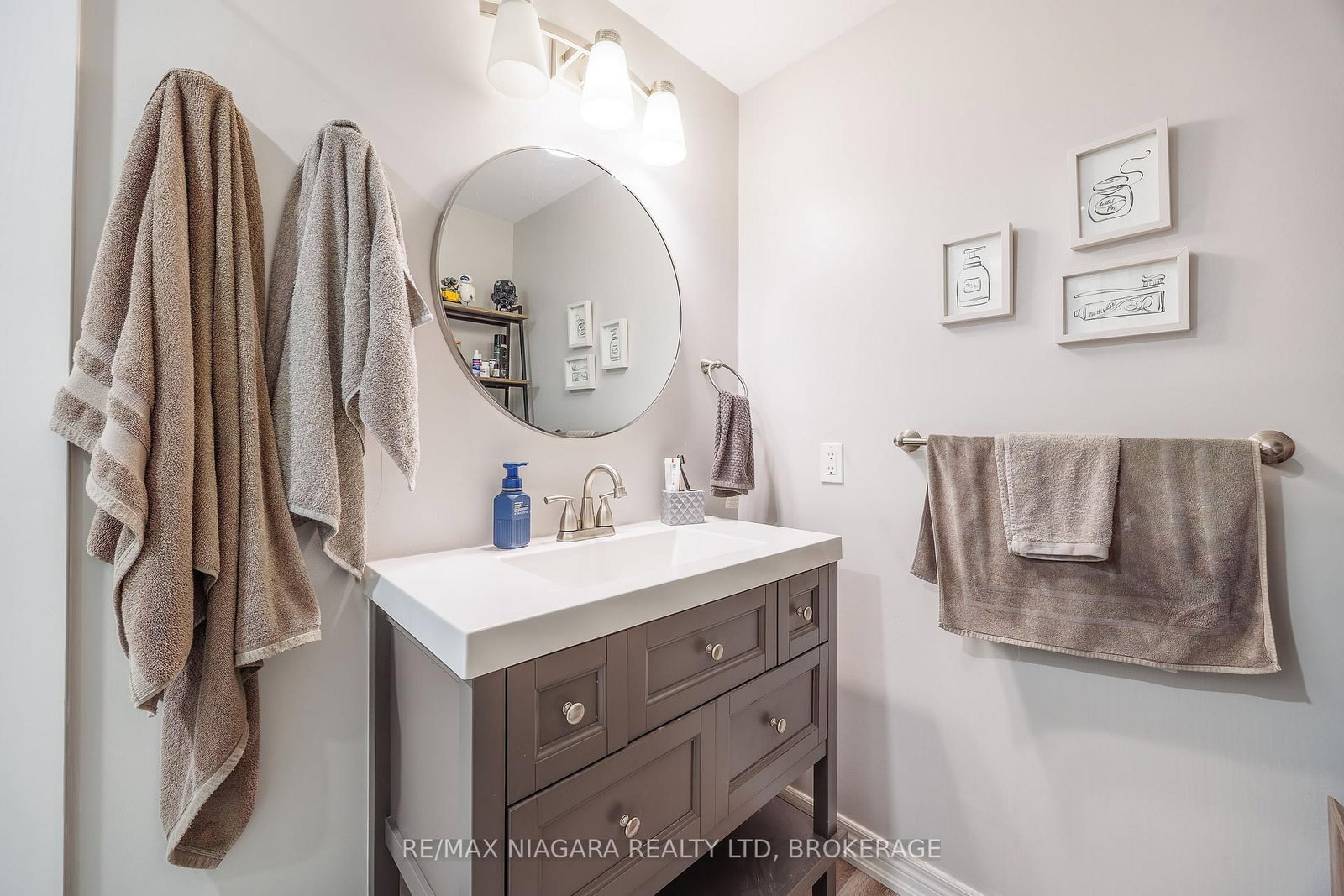 5744 Jake Crescent • Niagara Falls, ON photo 37