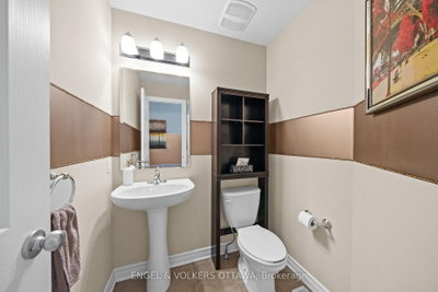 107 Mancini Way • Ottawa, ON photo 4