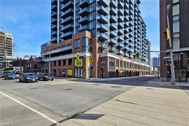 1808 - 75 JAMES Street N