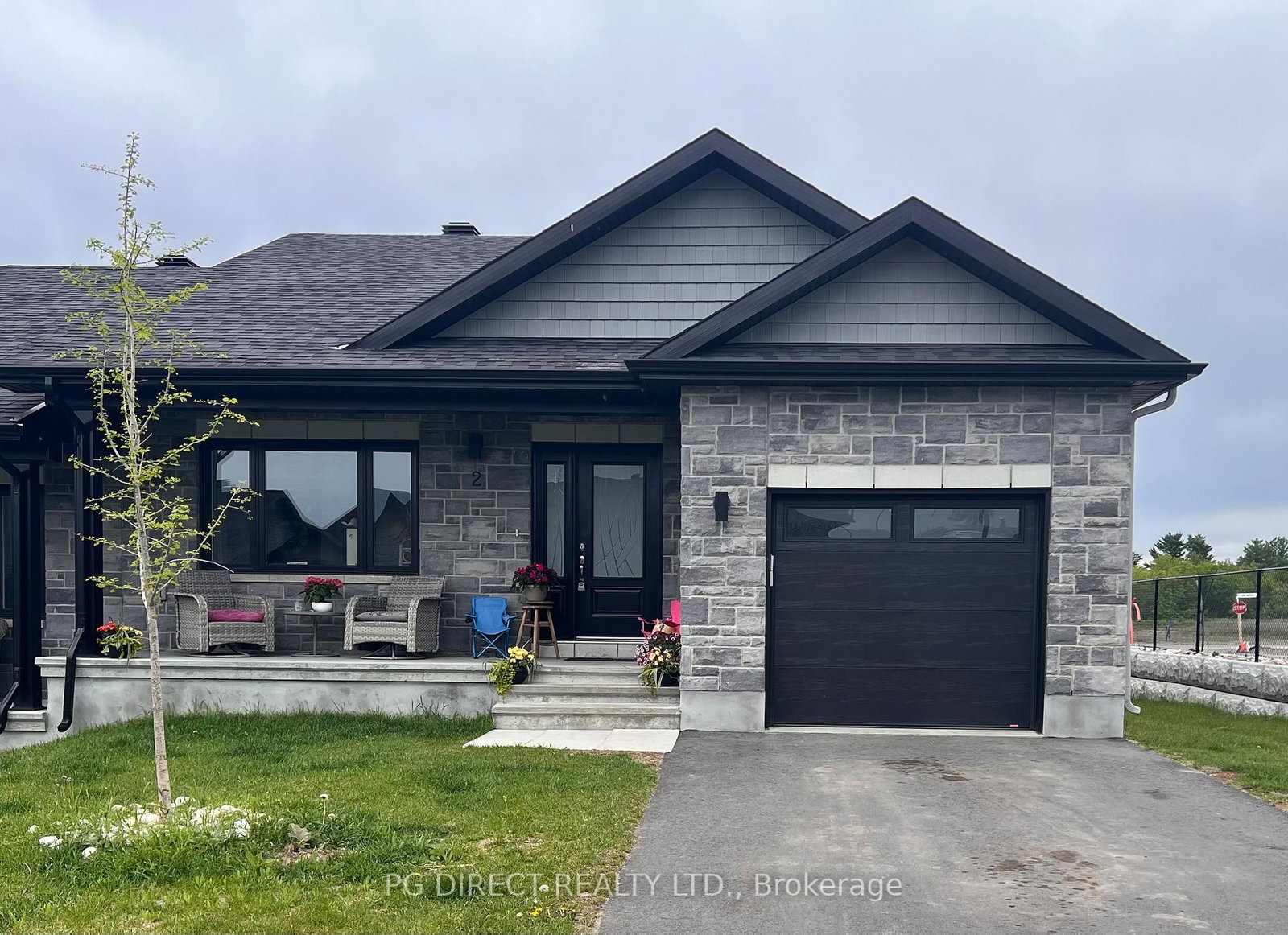 2 Yade Road • Arnprior, ON photo 2