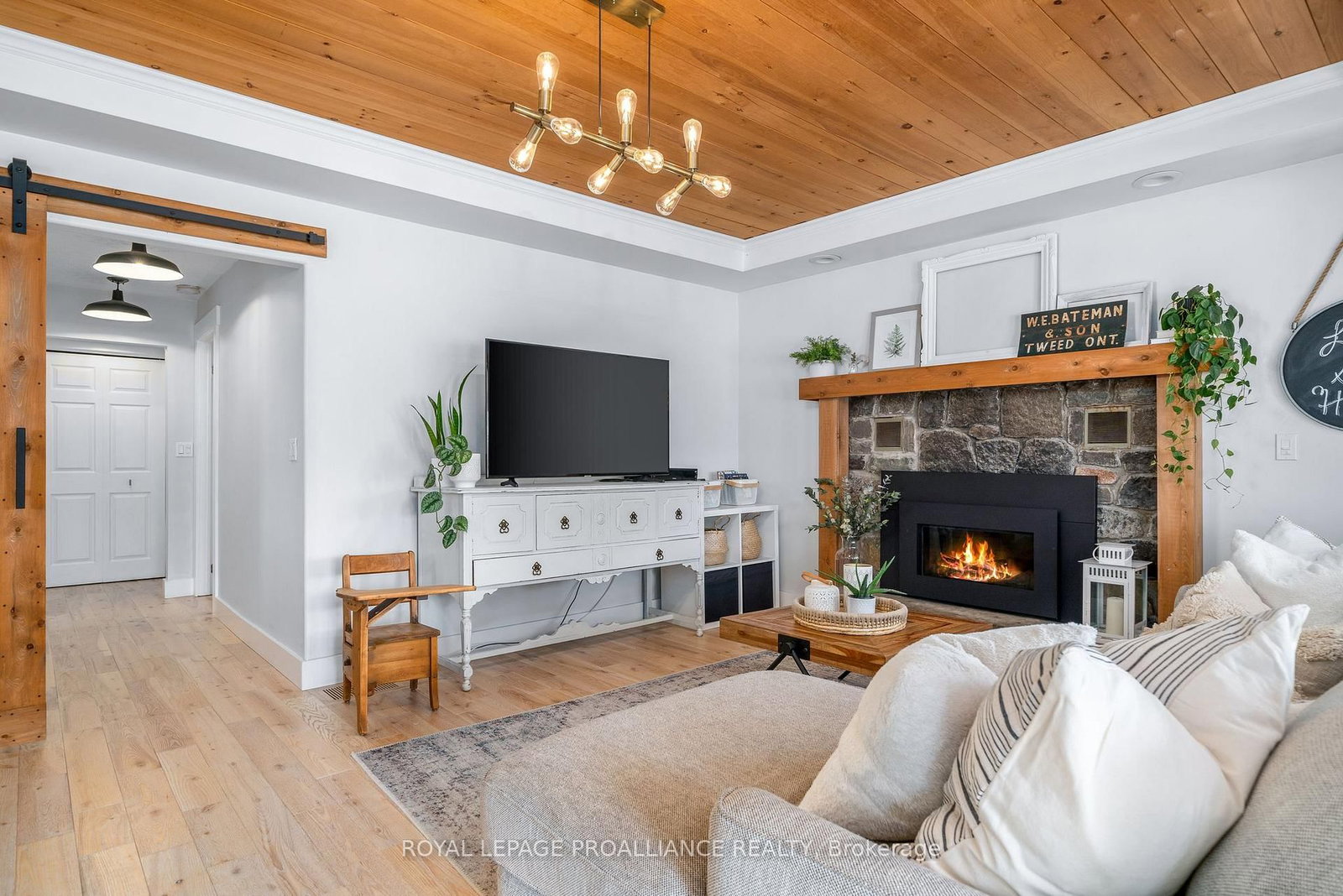 90 Cosy Cove Lane • Tweed, ON photo 11