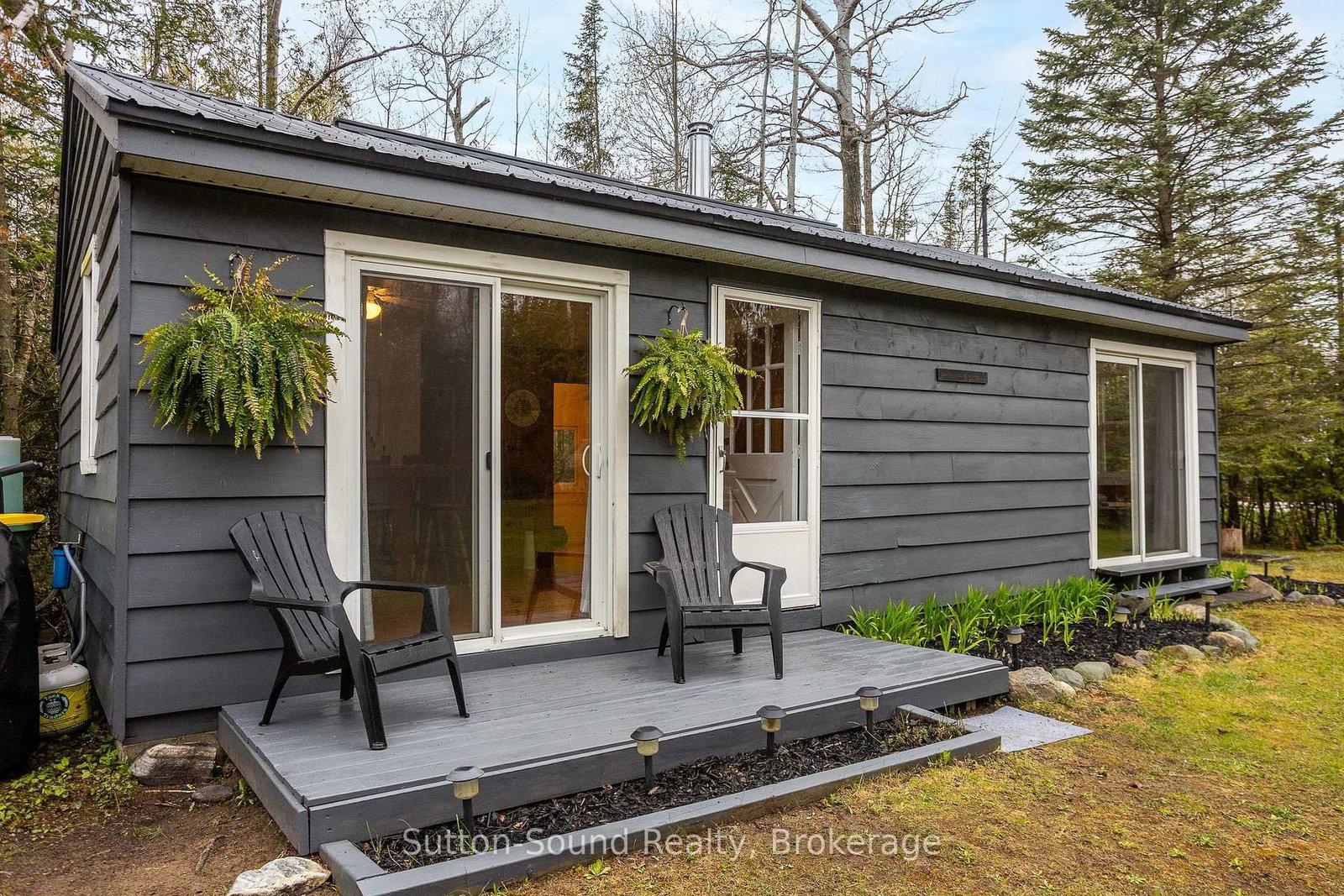 516 Bruce Road 13 Road • Native Leased Lands, ON photo 2