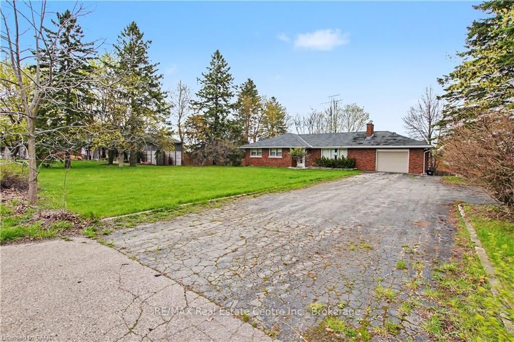 355 Guelph Avenue • Cambridge, ON photo 3