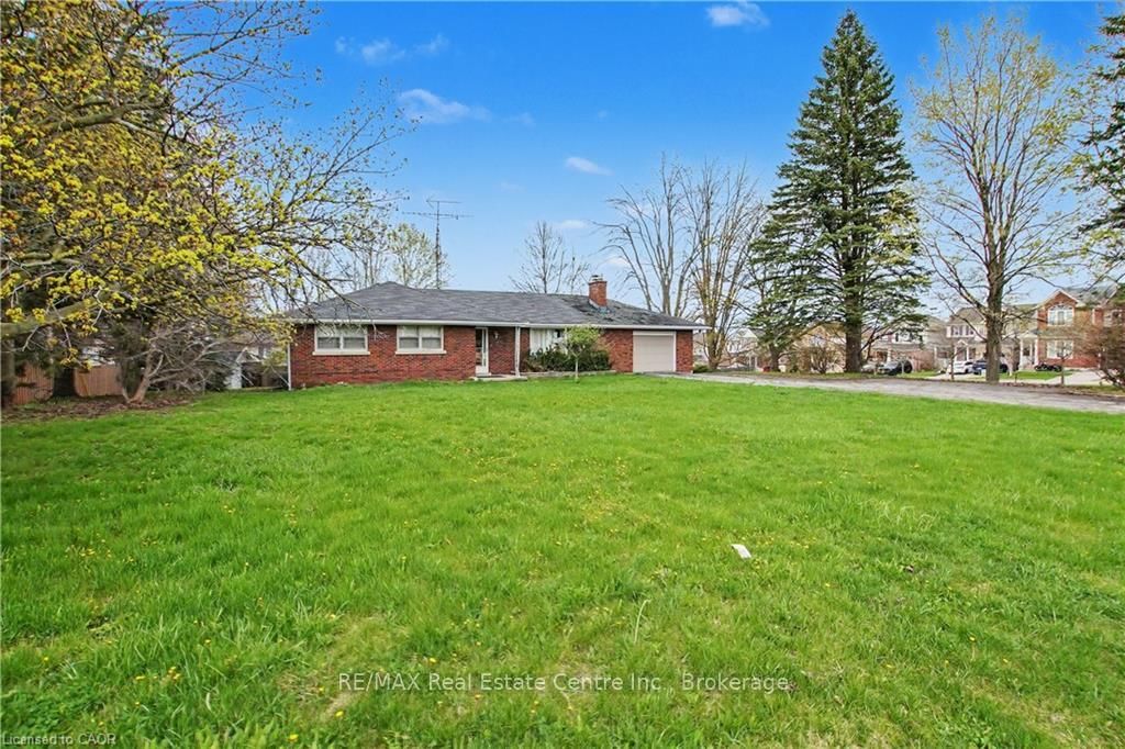 355 Guelph Avenue • Cambridge, ON photo 5