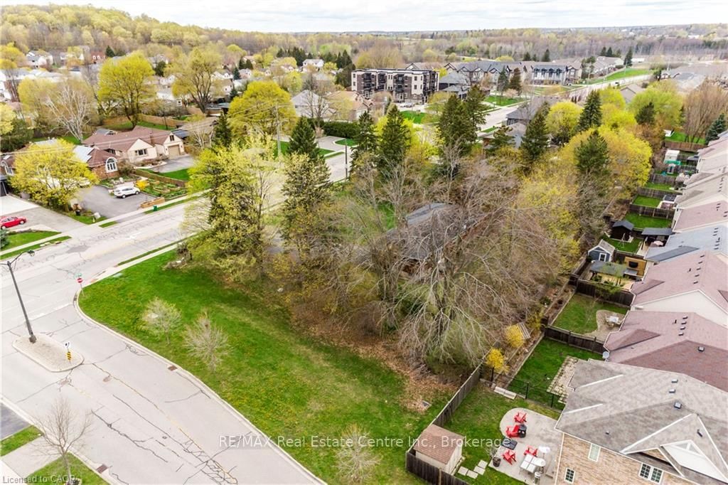355 Guelph Avenue • Cambridge, ON photo 6