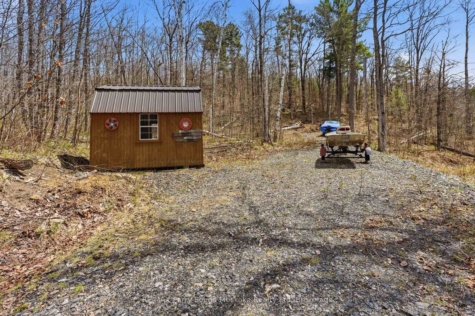 25 LAKE RIDGE Road • McDougall, ON photo 8