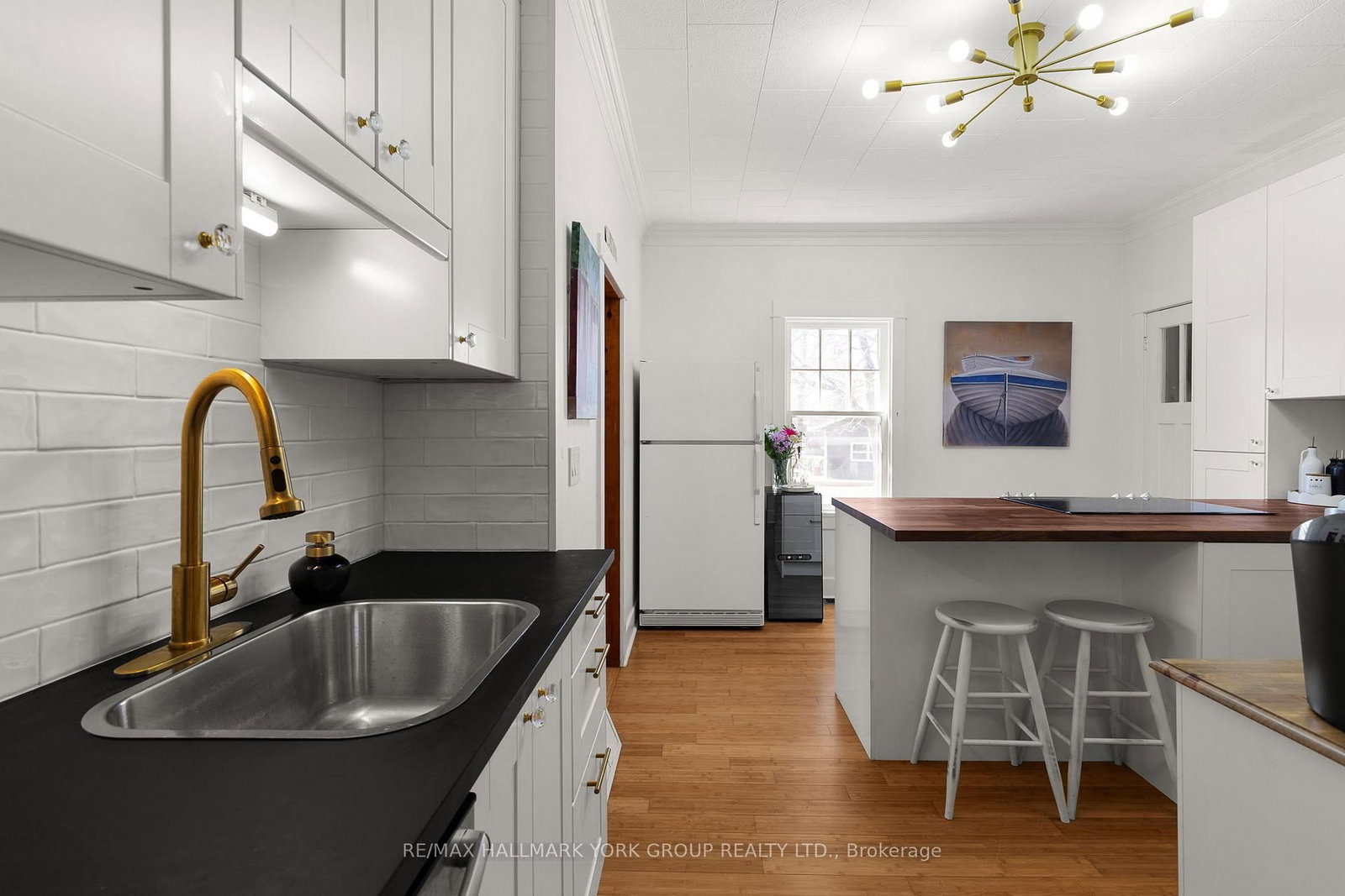 1013 Grey Street • Muskoka Lakes, ON photo 17