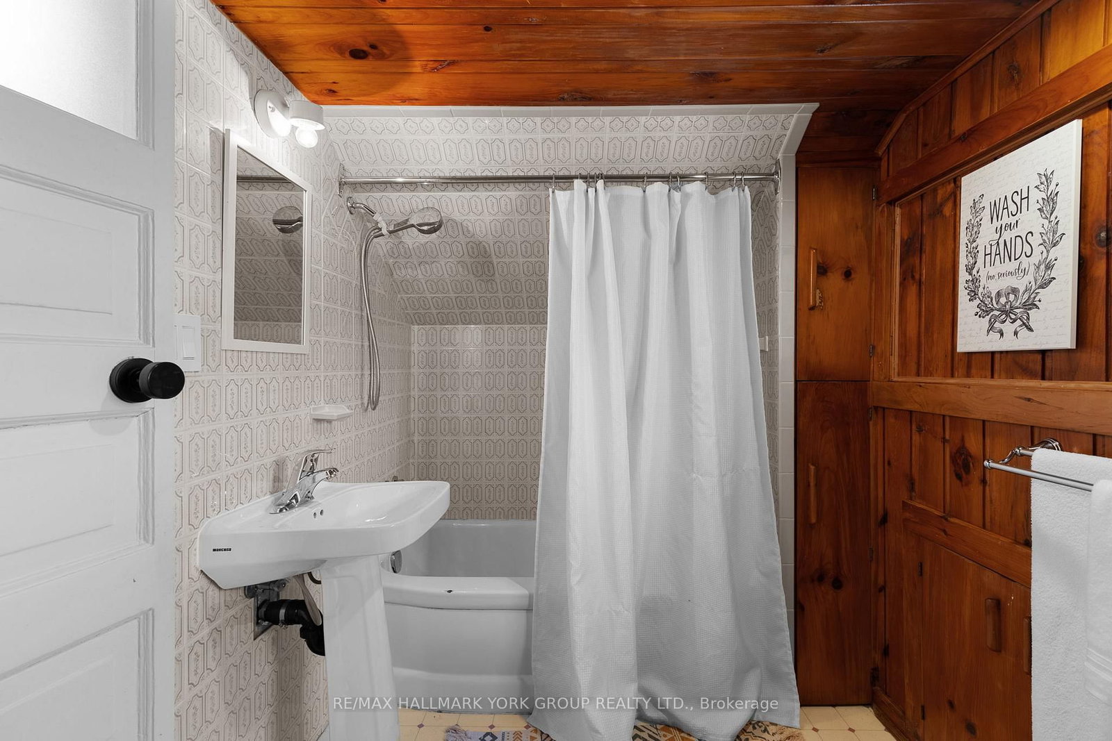 1013 Grey Street • Muskoka Lakes, ON photo 34