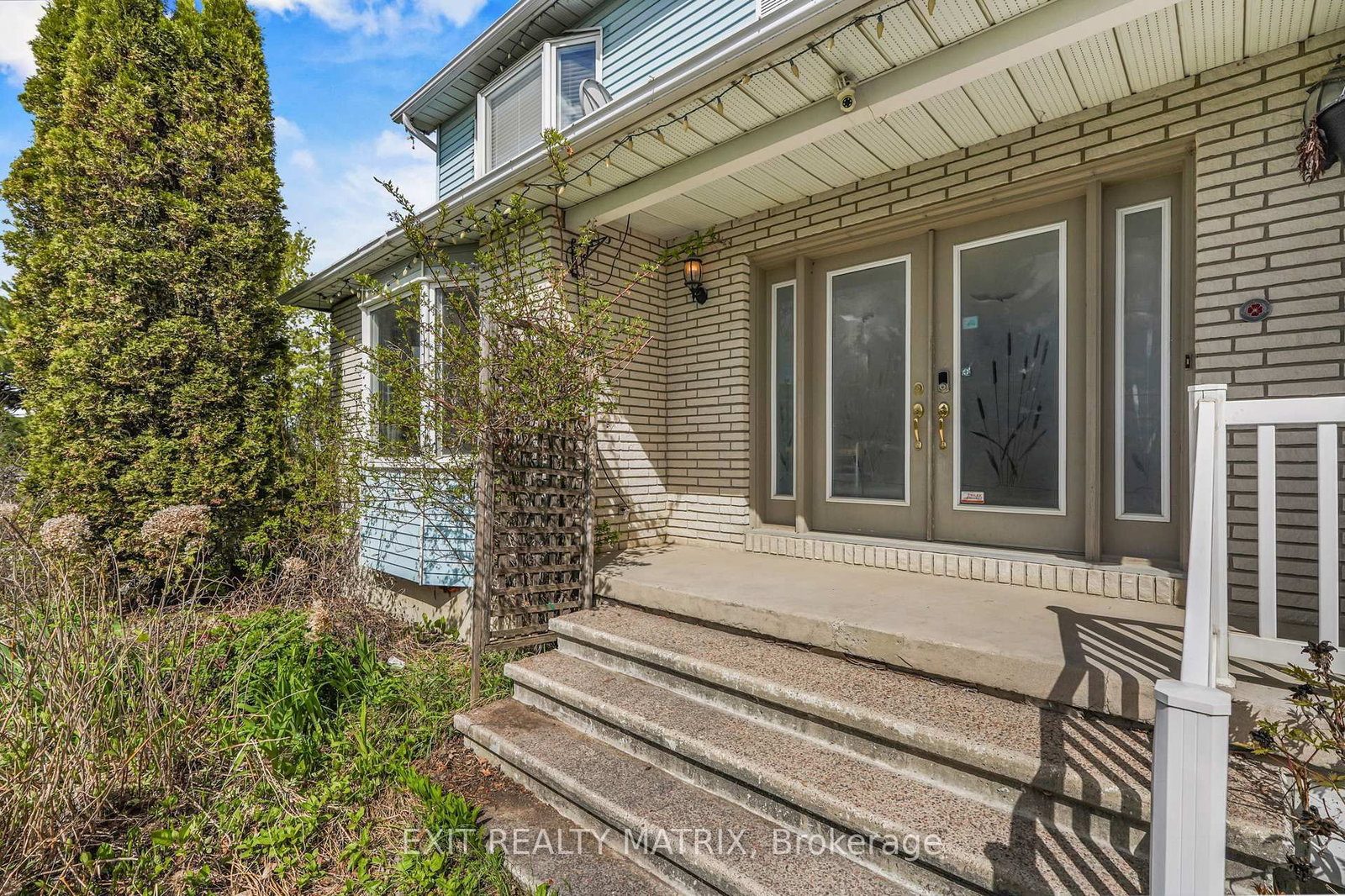 1361 500 Route • Russell, ON photo 2