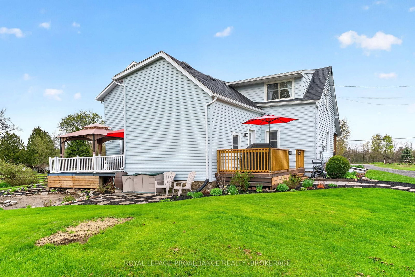 311 Burridge Road • Godfrey, ON photo 14
