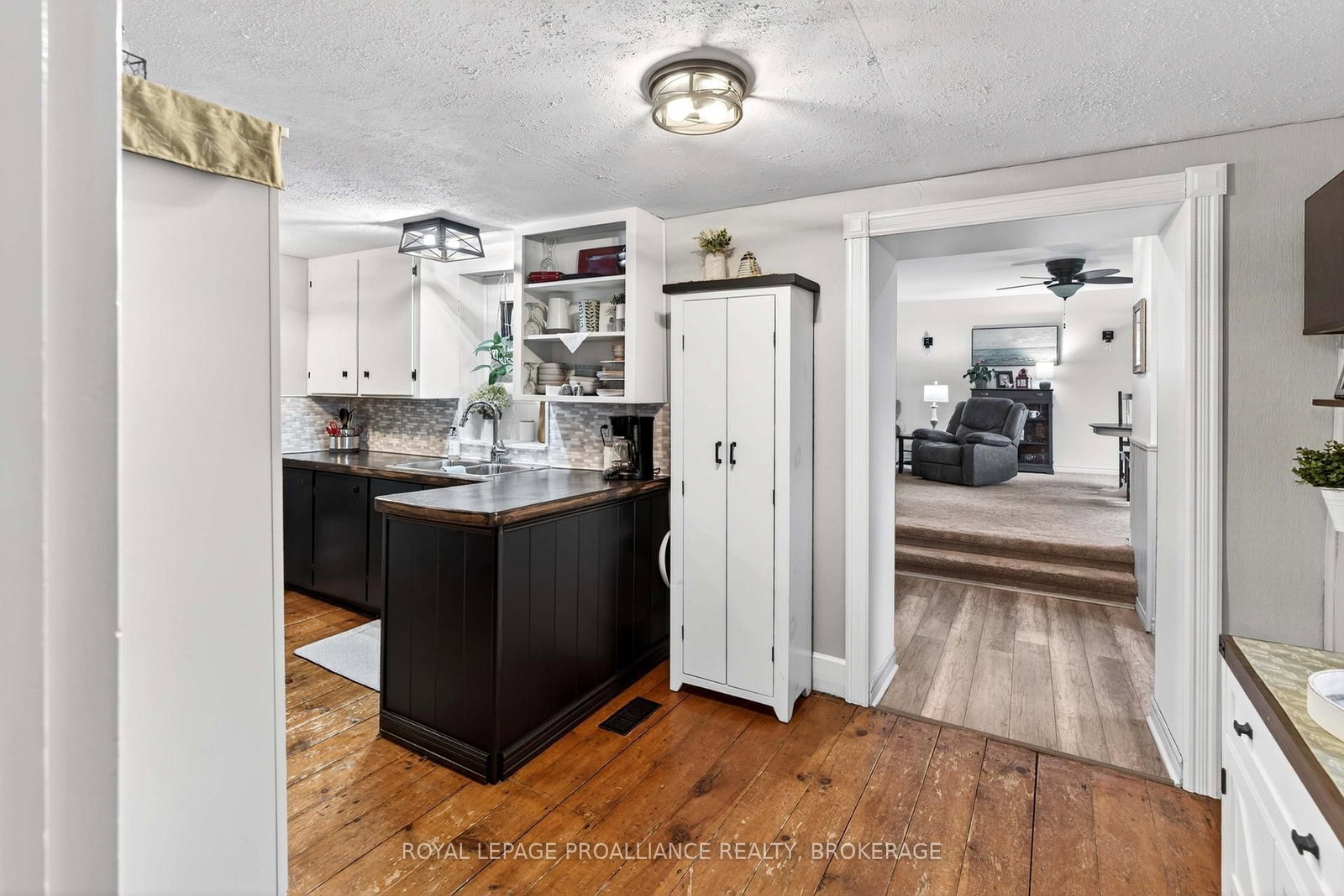 311 Burridge Road • Godfrey, ON photo 29