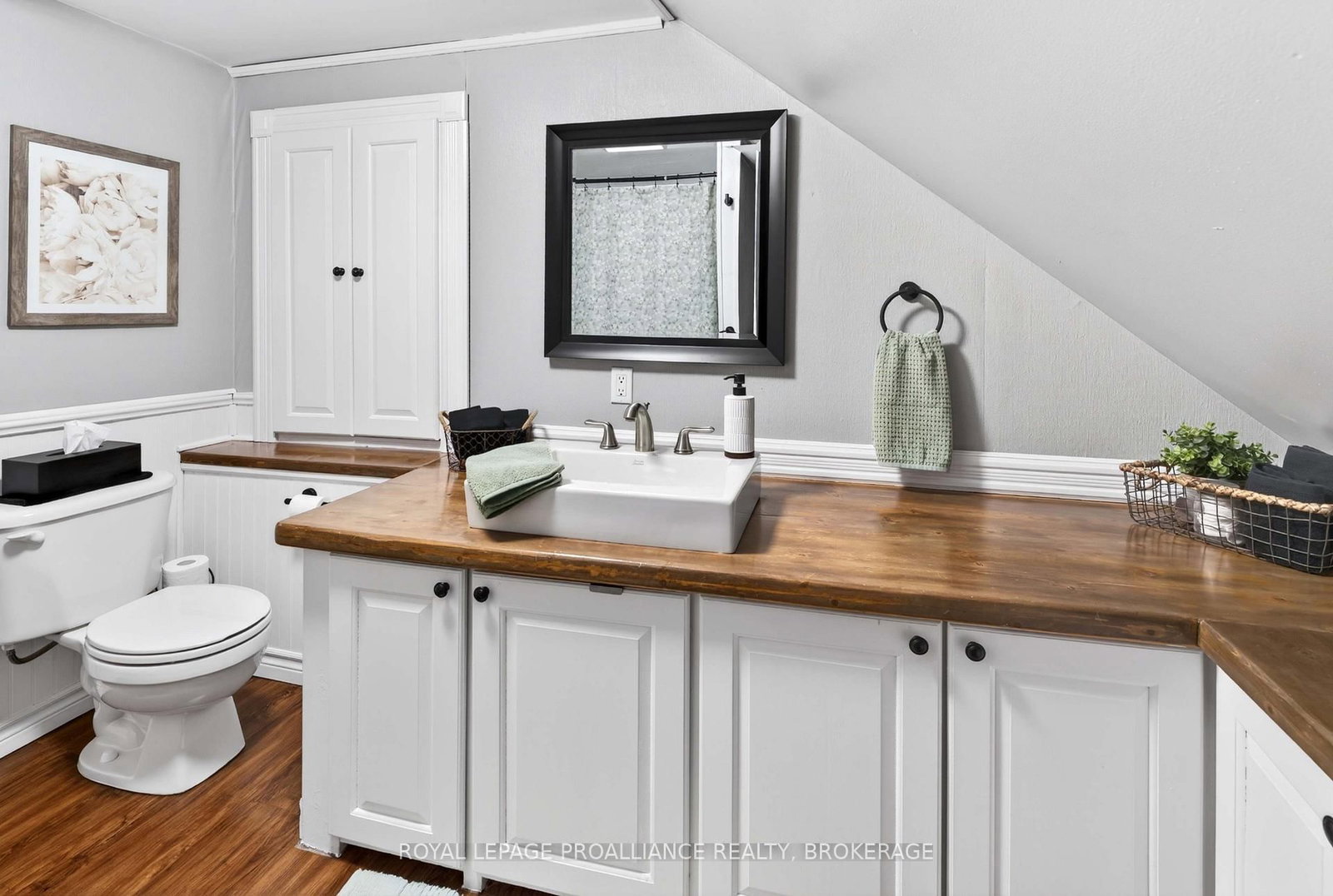 311 Burridge Road • Godfrey, ON photo 36