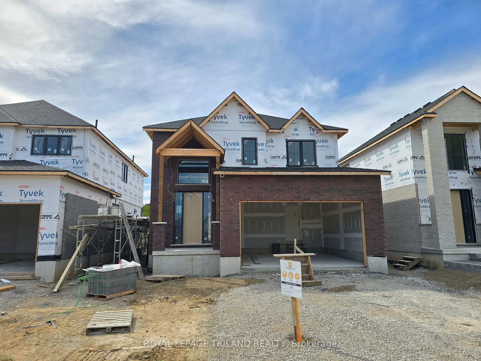 Detached House for sale at 31 Allister Drive, Middlesex Centre, Ontario, N0L 1R0 - Kilworth - MLS: X13129352